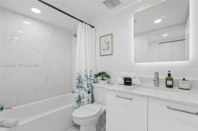 1850 Monroe Street 308, Hollywood, FL 33020