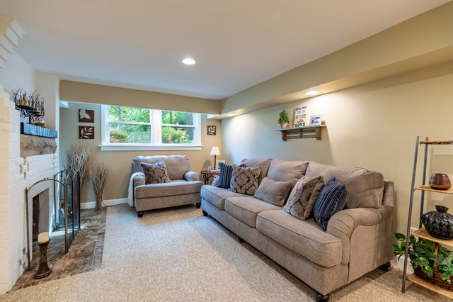 8205 W 126th Place, Cedar Lake, IN 46303