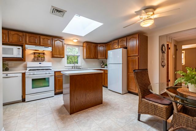 8205 W 126th Place, Cedar Lake, IN 46303