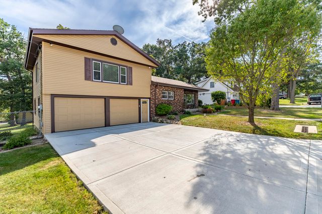 8205 W 126th Place, Cedar Lake, IN 46303