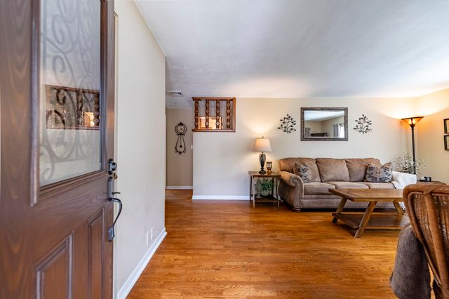 8205 W 126th Place, Cedar Lake, IN 46303
