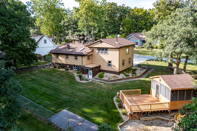 8205 W 126th Place, Cedar Lake, IN 46303