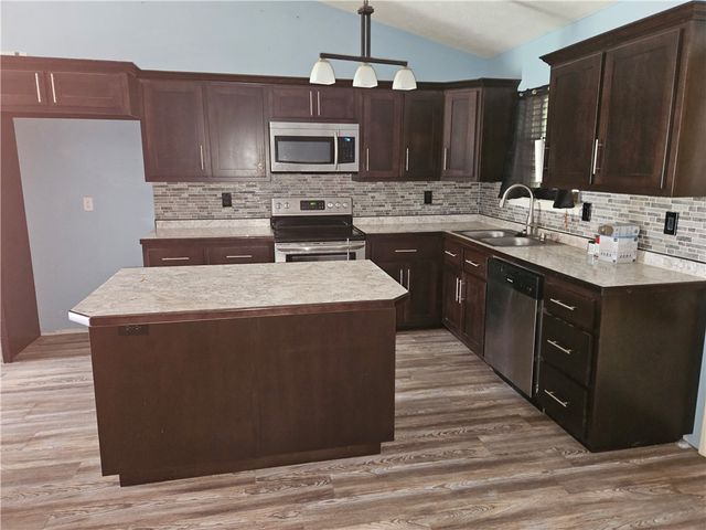 2 Miracle Lane, Western Grove, AR 72685