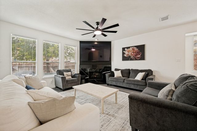7054 Chinquapin Drive, Frisco, TX 75033