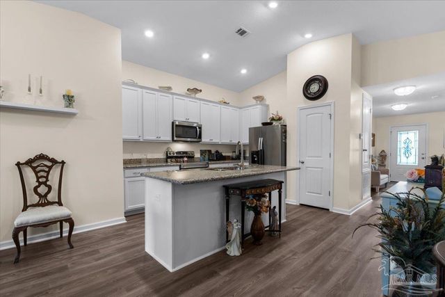 3582 Conley Dr, Cantonment, FL 32533