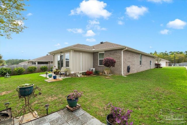 3582 Conley Dr, Cantonment, FL 32533