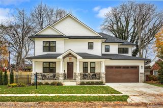 2517 Carman Avenue, Royal Oak, MI 48073
