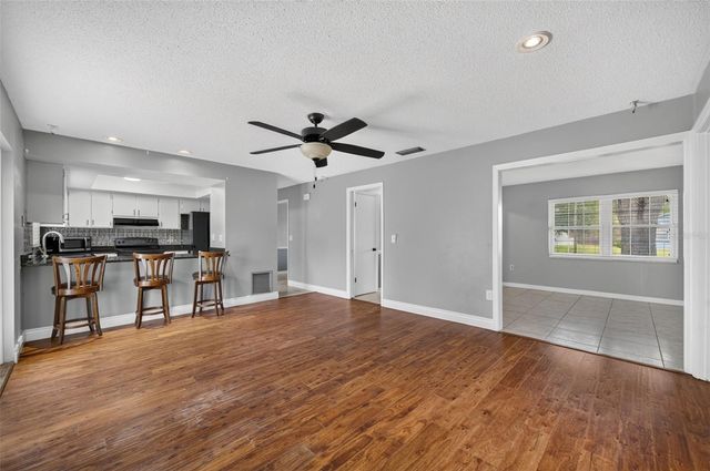 3240 TOURAINE AVENUE, Orlando, FL 32812