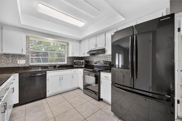 3240 TOURAINE AVENUE, Orlando, FL 32812