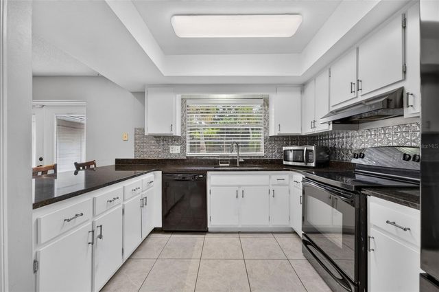 3240 TOURAINE AVENUE, Orlando, FL 32812