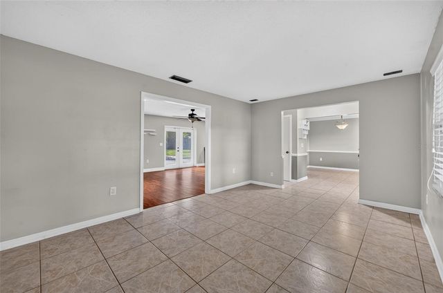 3240 TOURAINE AVENUE, Orlando, FL 32812