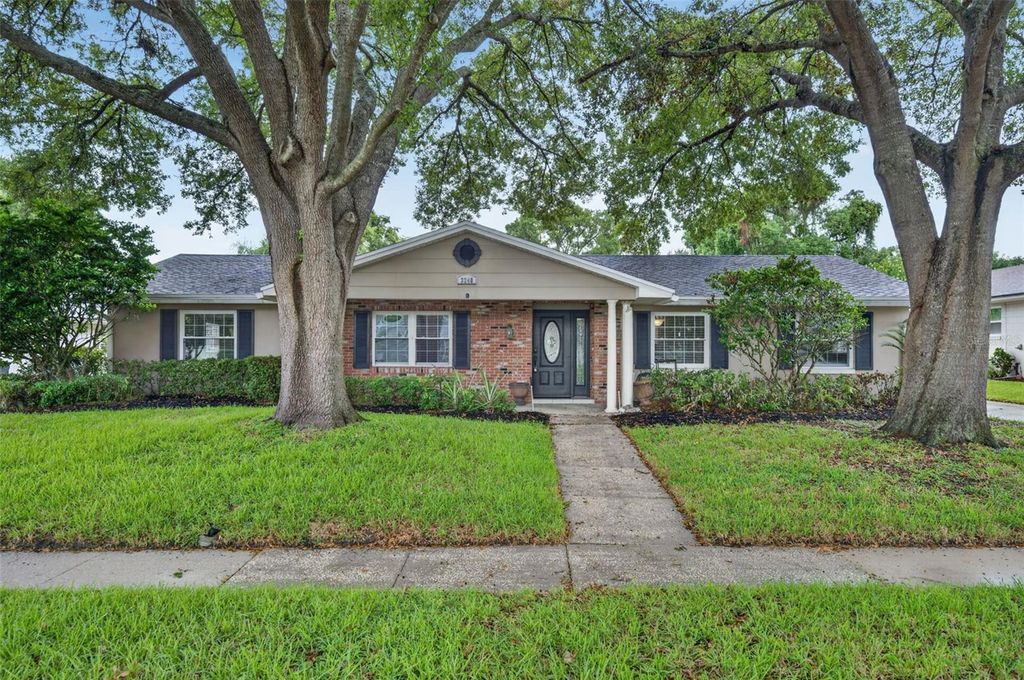 3240 TOURAINE AVENUE, Orlando, FL 32812