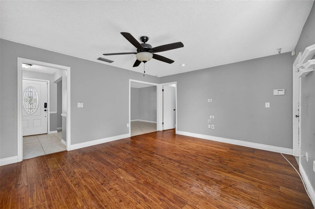 Image 15 of property listing at 3240 TOURAINE AVENUE, Orlando, FL 32812