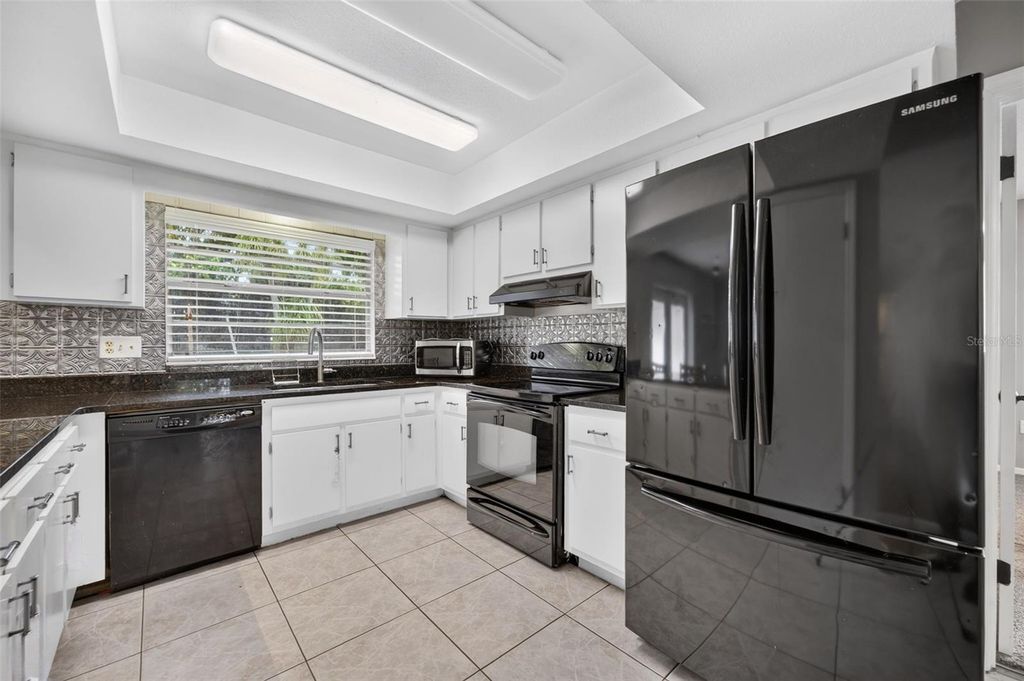 Image 19 of property listing at 3240 TOURAINE AVENUE, Orlando, FL 32812
