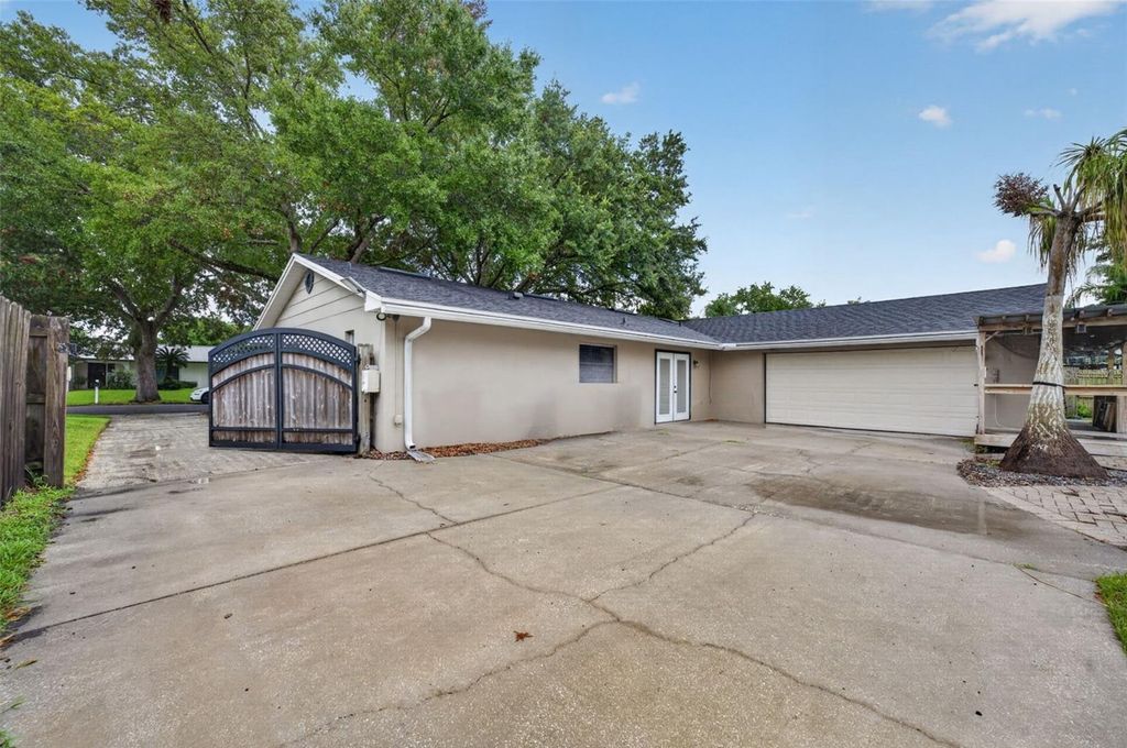 Image 39 of property listing at 3240 TOURAINE AVENUE, Orlando, FL 32812