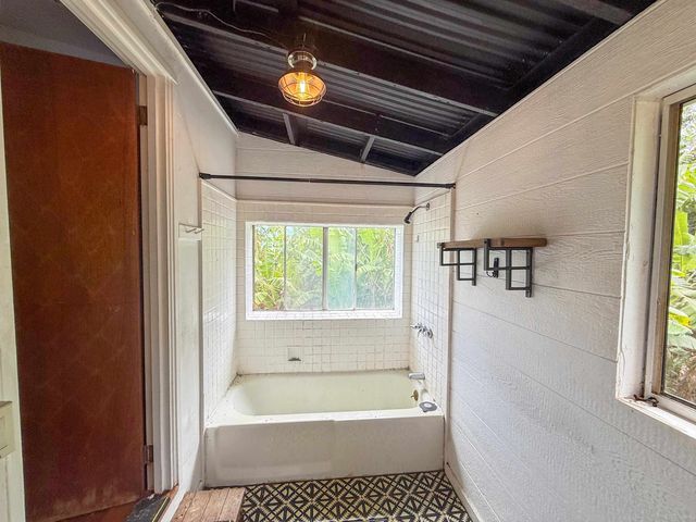 420 Haumana Rd, Haiku, HI 96708