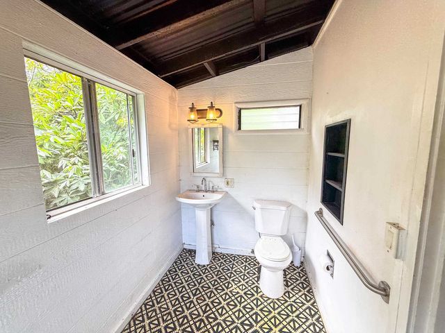 420 Haumana Rd, Haiku, HI 96708