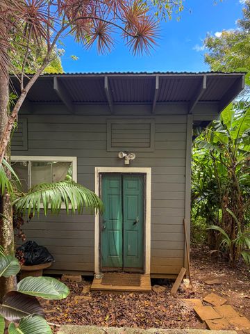 420 Haumana Rd, Haiku, HI 96708