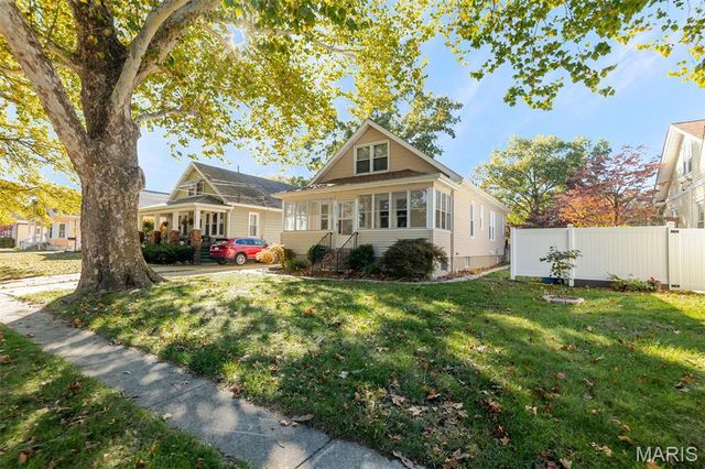 1836 Park Avenue, Alton, IL 62002