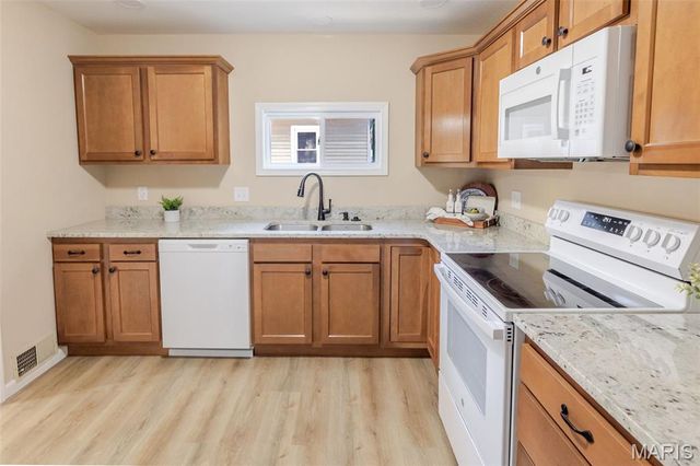 1836 Park Avenue, Alton, IL 62002