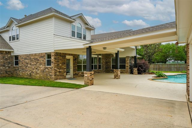14407 Spring Mountain Drive, Tomball, TX 77377