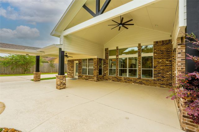 14407 Spring Mountain Drive, Tomball, TX 77377