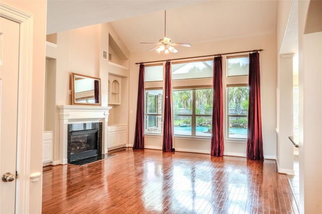 14407 Spring Mountain Drive, Tomball, TX 77377