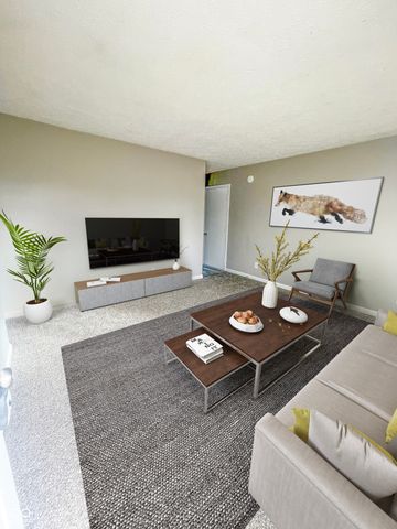 5249 Straw Hat Drive, Indianapolis, IN 46237