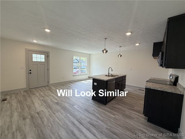 229 W 9th Street, New Albany, IN 47150