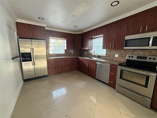 501 S 61st Ter, Hollywood, FL 33023