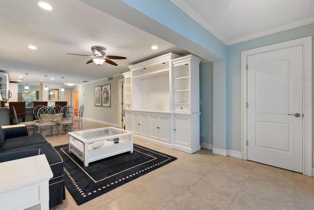 1280 NW 20th Avenue 101, Delray Beach, FL 33445