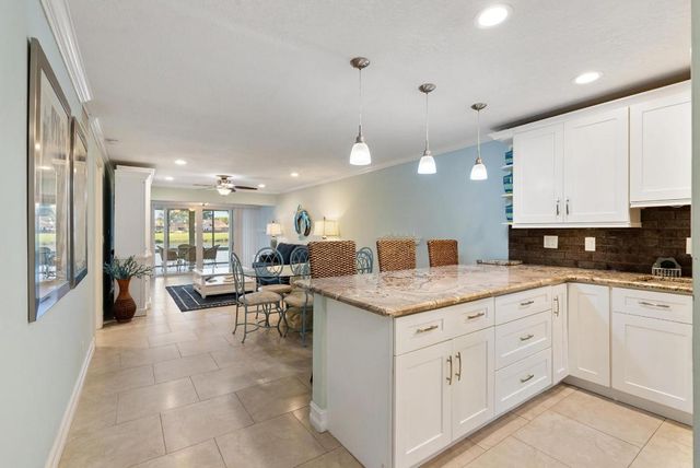 1280 NW 20th Avenue 101, Delray Beach, FL 33445