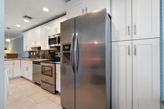 1280 NW 20th Avenue 101, Delray Beach, FL 33445