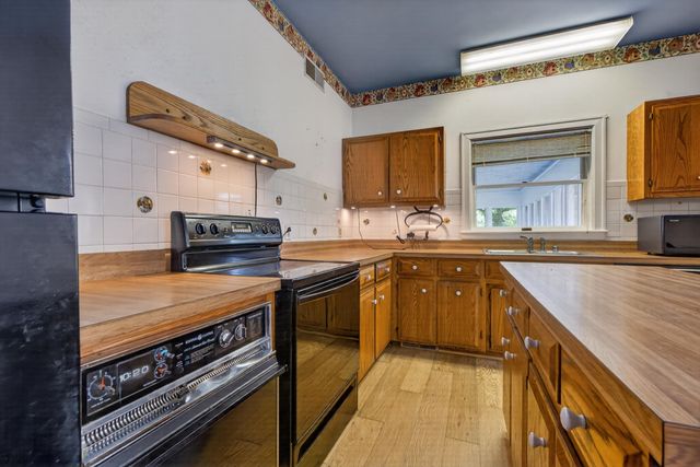 3750 Keene Troy Pike, Versailles, KY 40383