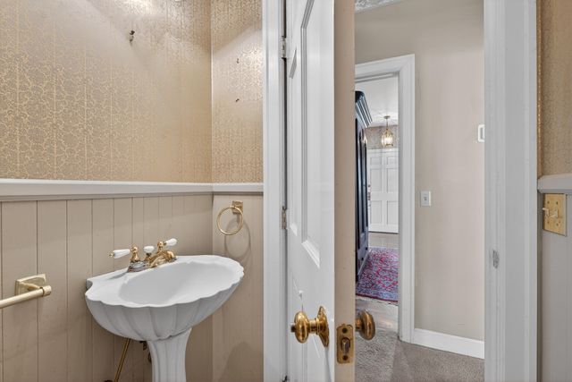 3750 Keene Troy Pike, Versailles, KY 40383
