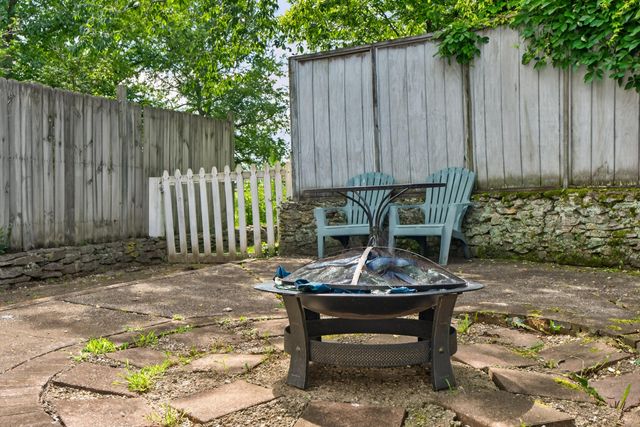 3750 Keene Troy Pike, Versailles, KY 40383