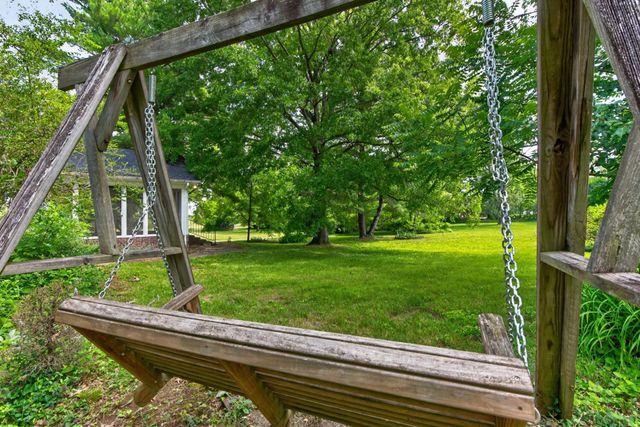 3750 Keene Troy Pike, Versailles, KY 40383