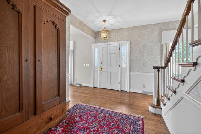 3750 Keene Troy Pike, Versailles, KY 40383
