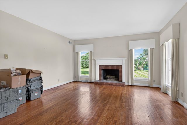 3750 Keene Troy Pike, Versailles, KY 40383