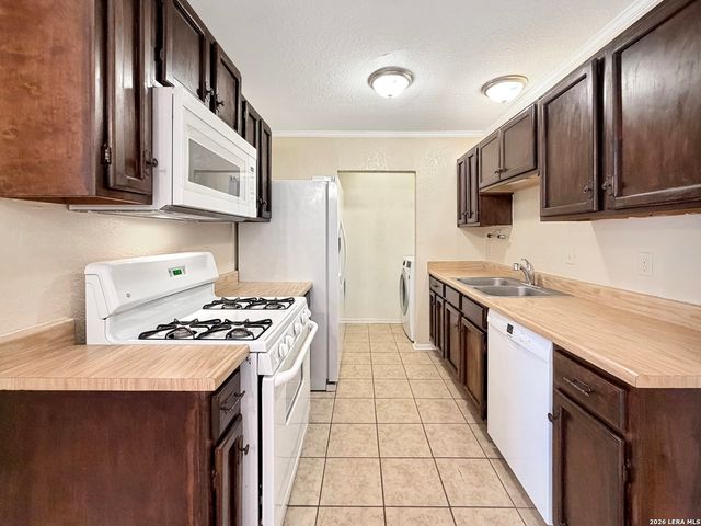 5911 Misty Glen, San Antonio, TX 78247