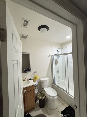 1192 E 48th, East Los Angeles, CA 90011