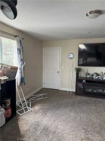 1192 E 48th, East Los Angeles, CA 90011