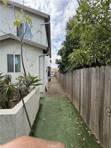 1192 E 48th, East Los Angeles, CA 90011