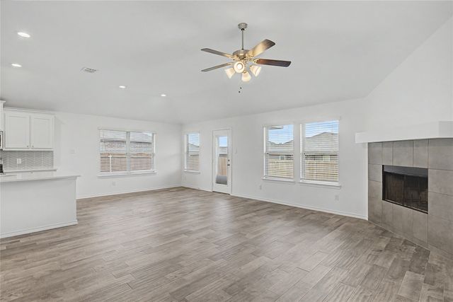 2568 Hadley Street, Weatherford, TX 76087