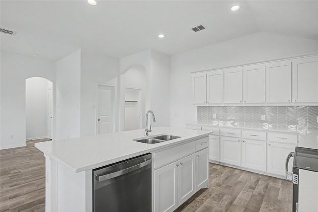 2568 Hadley Street, Weatherford, TX 76087