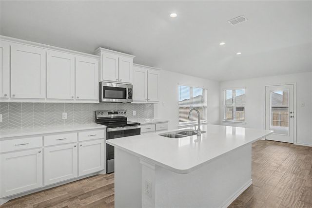 2568 Hadley Street, Weatherford, TX 76087