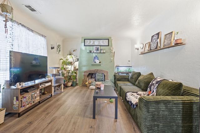 815-817 Wright St, Modesto, CA 95350