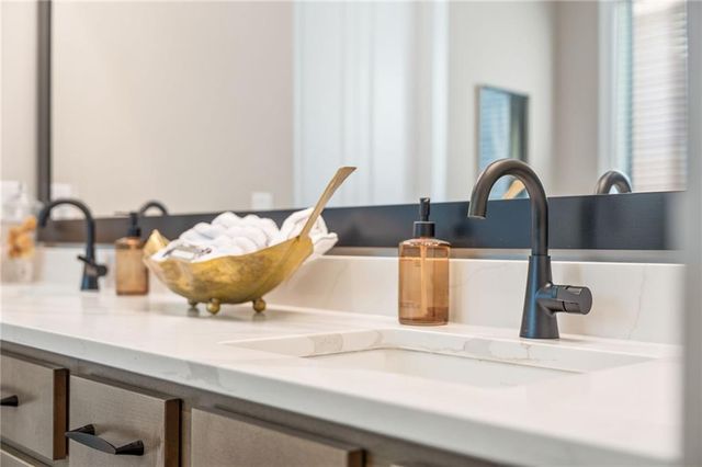 208 Knollwood Bend, Canton, GA 30015