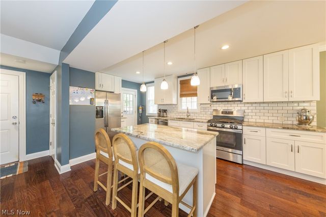 18707 Scottsdale Boulevard, Shaker Heights, OH 44122