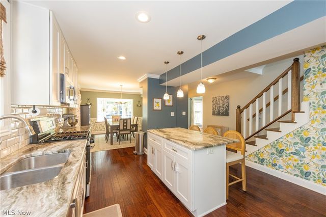 18707 Scottsdale Boulevard, Shaker Heights, OH 44122
